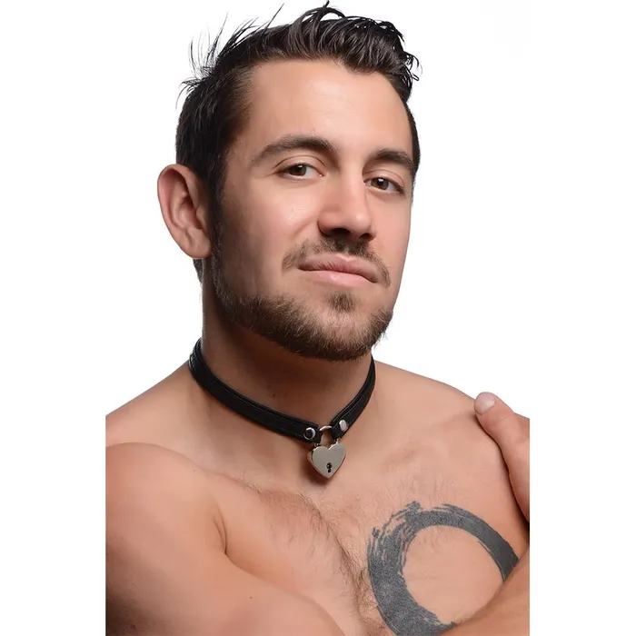 Dildos Master Series Heart Lock Leather Choker with Lock and Key