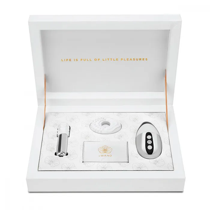 Entrenue Rechargeable Little Pleasures Vibrator 6 piece Gift Kit Female Sex Toys