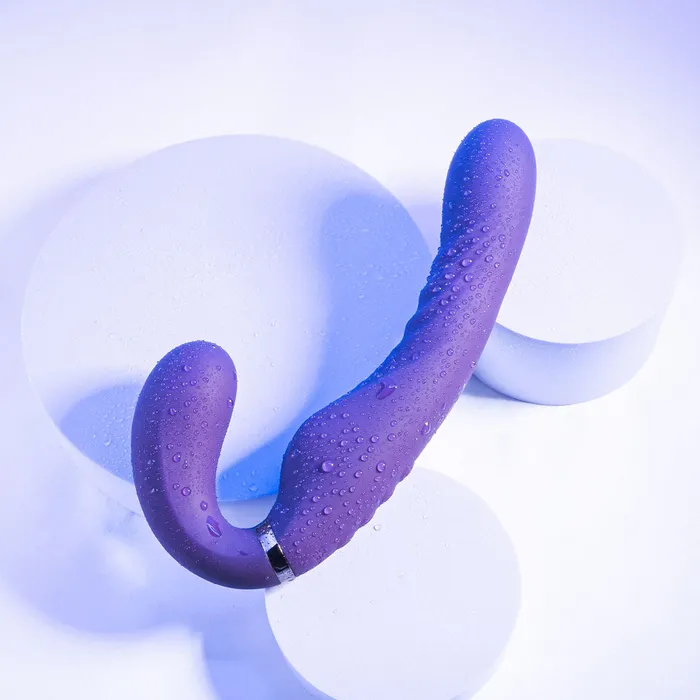 Evolved Female Sex Toys Evolved Share The Love Strapless StrapOn