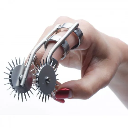 Master Series Female Sex Toys Spikes Double Finger Pinwheel